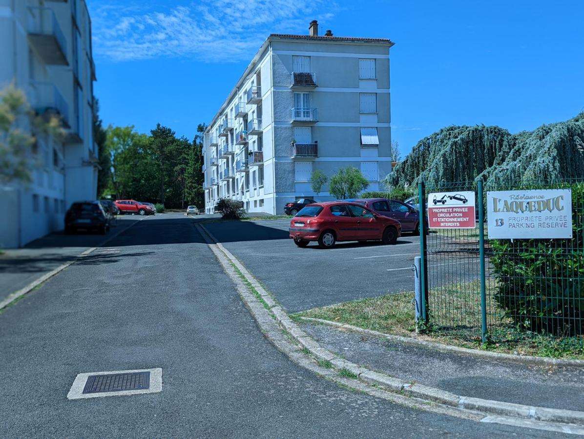 Bellejoie - Appartement T3- Poitiers Sud - Direct Futuroscope - Parking Et Wifi Gratuit Exteriör bild