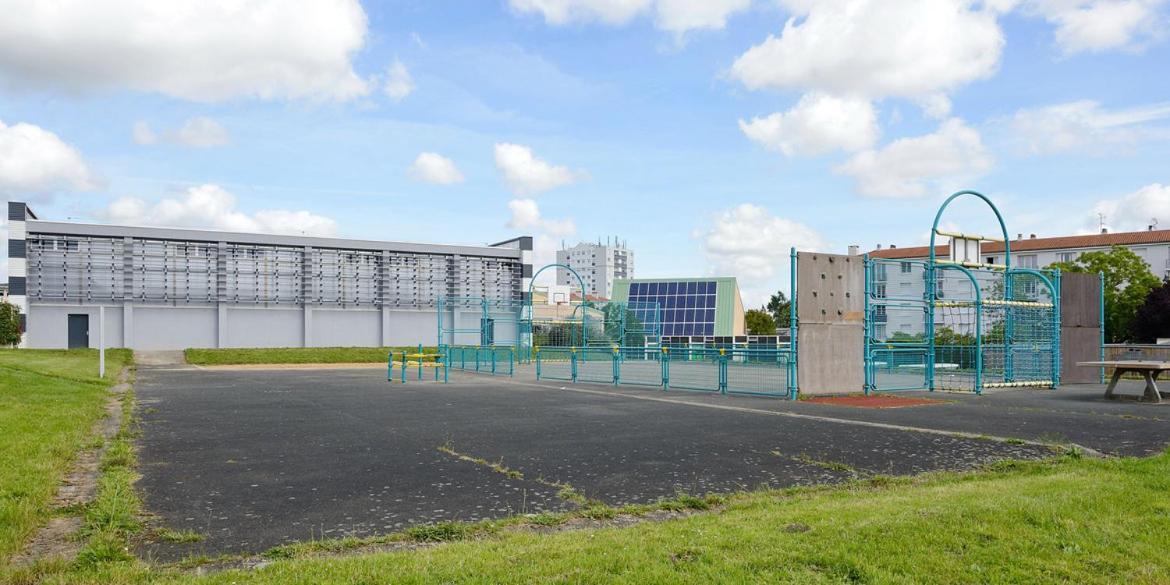 Bellejoie - Appartement T3- Poitiers Sud - Direct Futuroscope - Parking Et Wifi Gratuit Exteriör bild
